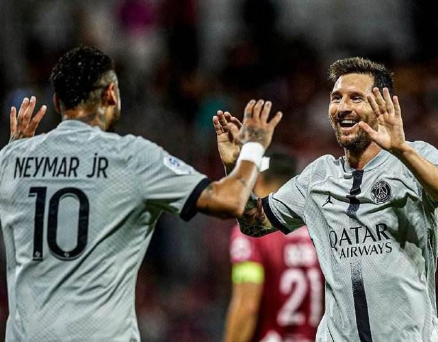 [德甲]多次争议判罚 多特0-2法兰克福吞3连败