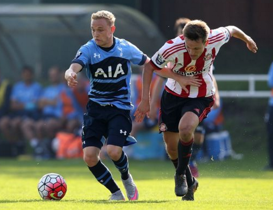 [中超]上海海港客场战胜云南玉昆