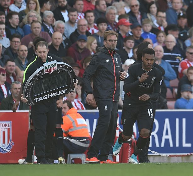 状态恢复不错！徐杰首节出战8分钟 三分3中2拿到8分